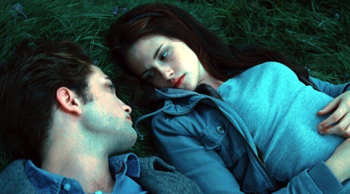 ‘Crepúsculo’ era una película de acción con Bella cazando vampiros en la primera versión del guion