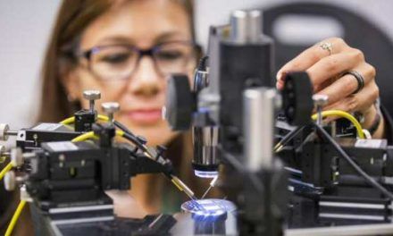 Nuevo biosensor para revolucionar la robótica controlada desde el cerebro