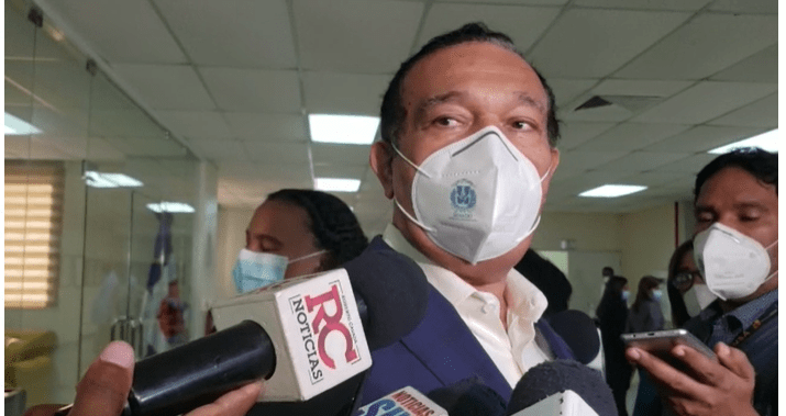 Antonio Marte renuncia de la Fuerza del Pueblo y de se declara “senador independiente”