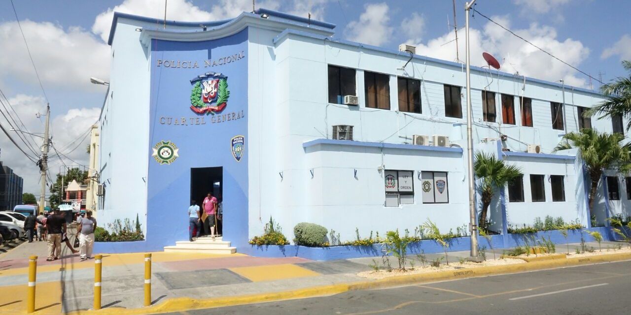Policía Nacional Apresa Varias Personas Por Agresión En San Cristóbal