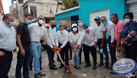 Ayuntamiento Municipal de Boca Chica inicia el encementado de callejones
