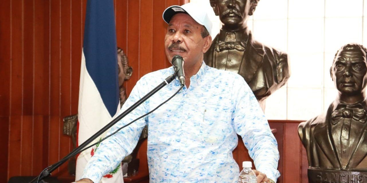 José Montás pide a la gente hacer conciencia peligro del Covid