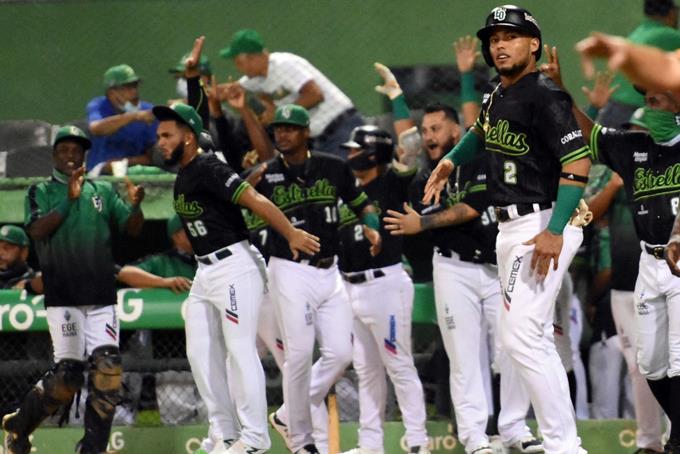 Las Estrellas superan Águilas y van a la final con los Gigantes