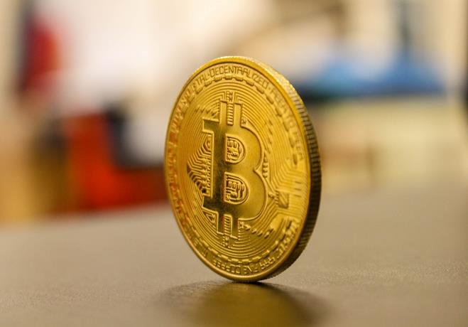 Más de 1,000 transacciones en estreno de cajero para criptomonedas en Uruguay
