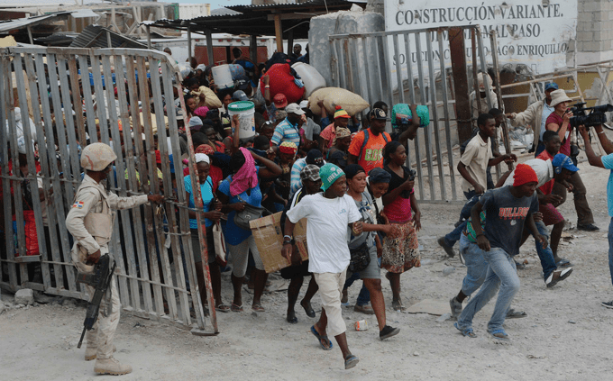 Carnet especial dará paso libre a los haitianos para trabajar en la frontera