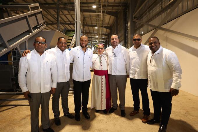 Viceministro de la Presidencia Alberto Rodríguez valora inversión de Robinson Canó