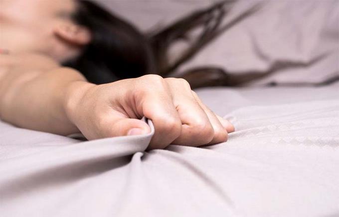 «¿Qué pasa por la cabeza de una mujer al tener sexo?» Las preguntas que intenta responder un libro