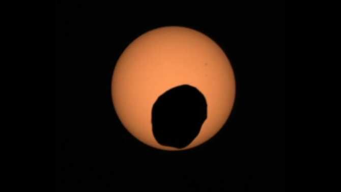 Eclipse solar marciano