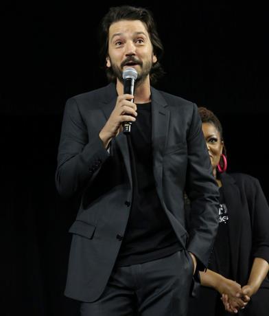 Diego Luna da el pistoletazo de arranque a la nueva era de «Star Wars»