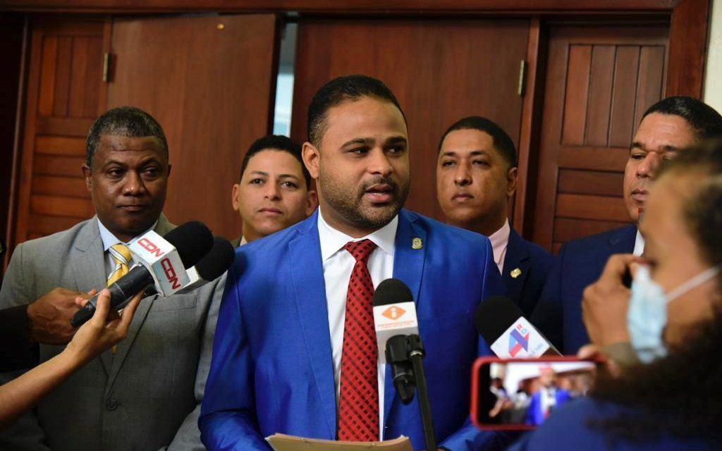 Diputado solicita extensión del Metro a la provincia San Cristóbal desde Santo Domingo