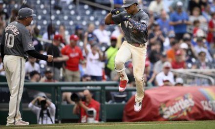 Juan Soto y Nelson Cruz jonronean en la victoria de los Nacionales sobre Cerveceros