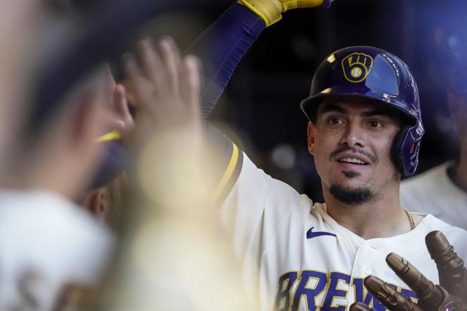 Con jonrones de Adames y Taylor, Cerveceros se imponen a San Luis