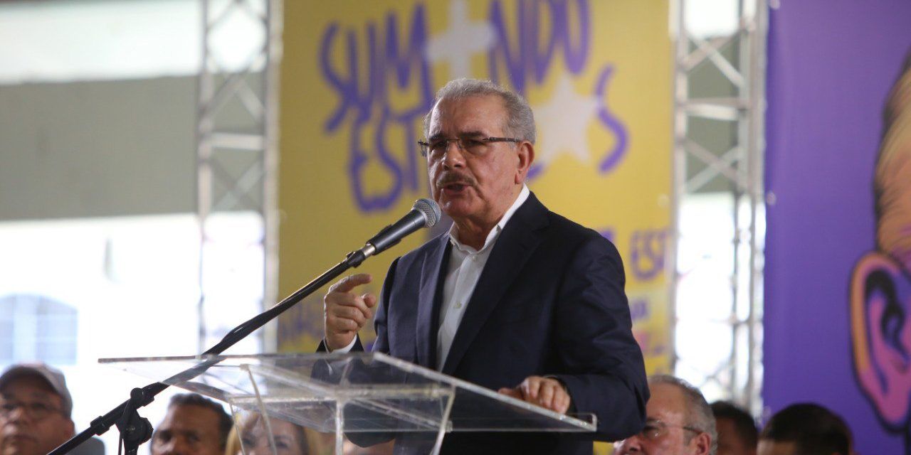 Danilo asegura que solo el PLD garantiza un gobierno sin distinción entre “popis” o “wawawas”