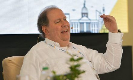 Felipe Vicini ve clave el turismo deportivo para diversificar industria