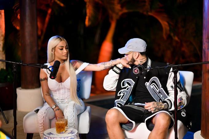 Anuel y Yailin confiesan que «hay boda y muchachos también»
