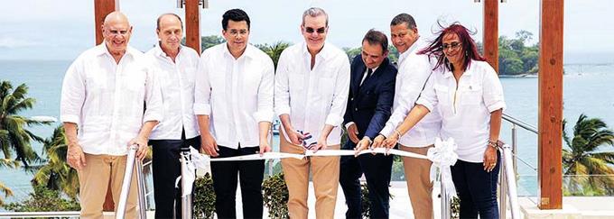 El Presidente deja iniciadas diversas obras en Samaná