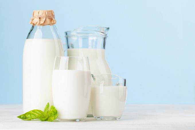 Entera, desnatada, UHT y más… Conoce los tipos de leche