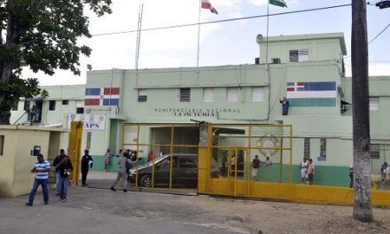 Más de 100 privados de libertad de La Victoria estudiarán en Universidad Abierta para Adultos