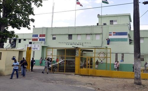 Más de 100 privados de libertad de La Victoria estudiarán en Universidad Abierta para Adultos