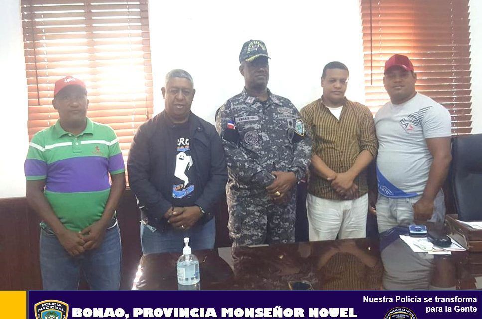 Director Regional Cibao Sur recibe la visita de cortesía de los Derechos Humanos