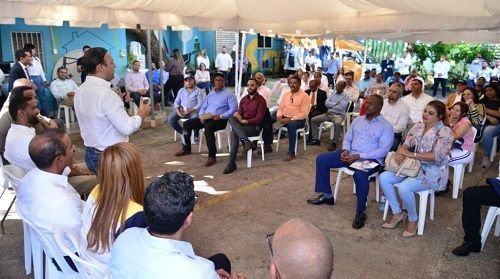 Abel Martínez sostiene encuentro con coordinadores de bloques en el Distrito Nacional