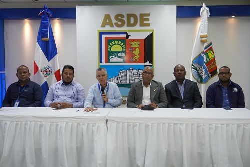 Ayuntamiento Santo Domingo Este y CODIA anuncian sorteo de aceras y contenes