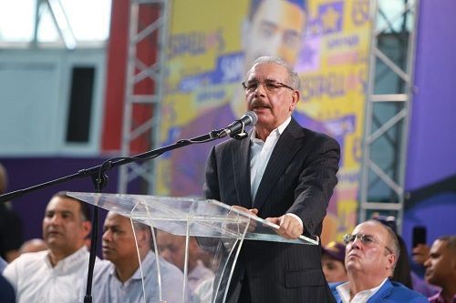 Danilo Medina: “Hoy somos testigos de lo que ocurre cuando un Gobierno trabaja solo para unos pocos”