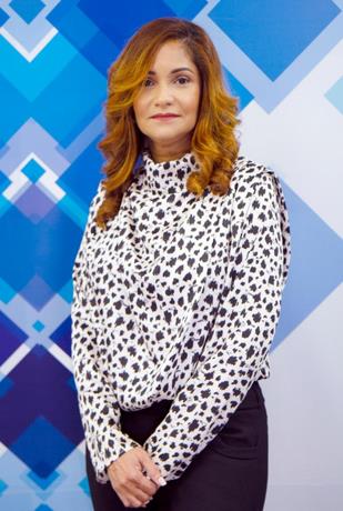 Rosa Olga Medrano es reelegida como presidenta de Adora
