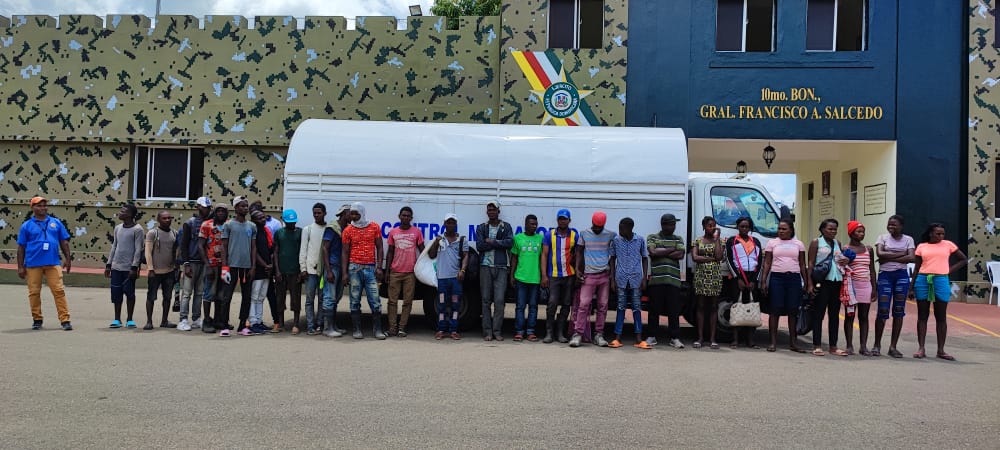 Migración detiene 213 indocumentados en La Vega y línea noroeste