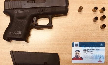Miembros de la Policía apresan hombre en flagrante delito por realizar disparos al aire, le ocupan arma de fuego