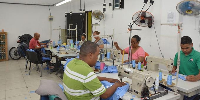 Alza salarial crearía más desempleo e informalidad