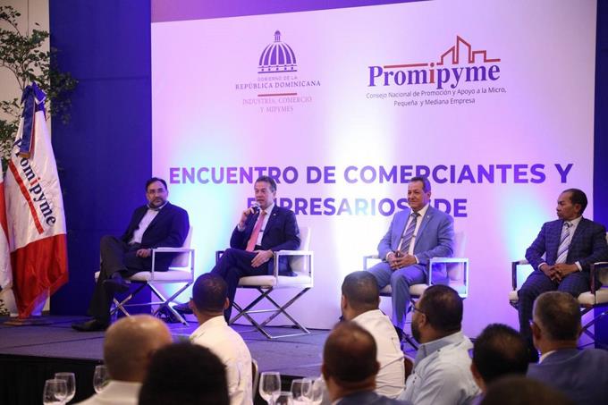 Comerciantes afirman que sus costos han aumentado de un 15% a un 25%