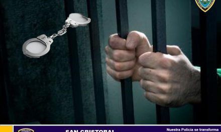 Policía apresa presunto delincuente era buscado por ultimar joven para asaltarlo en San Cristóbal