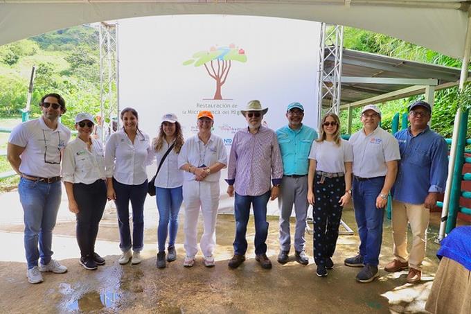 Proyecto de restauración de la microcuenca del Higüero