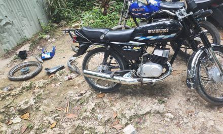 PN desmantela banda de atracadores de motocicletas, apresan cinco, persiguen otro