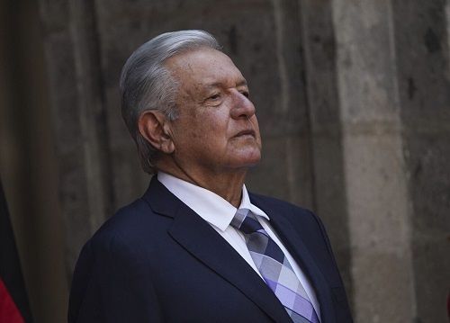 Biden y AMLO dialogan vía telefónica sobre migración