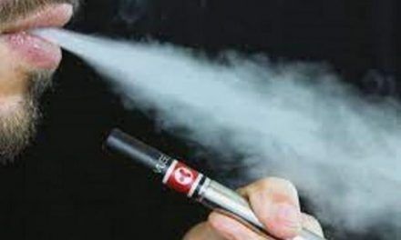 ¿Cigarros electrónicos o tradicionales? Ambos dañan la salud cardiovascular