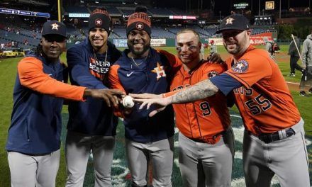 Padres de Javier predijeron que lanzaría partido sin hit