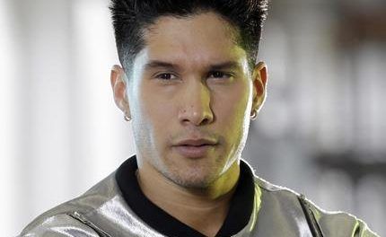 Chyno Miranda reaparece en otro hospital, dice está bien