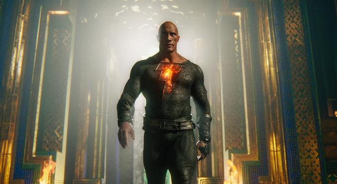 “Black Adam” sigue invencible, arrebata la taquilla por tercer fin de semana