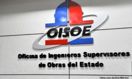 Exjurídica de Oisoe dice adendas para reconstrucción de 56 hospitales no fueron licitadas