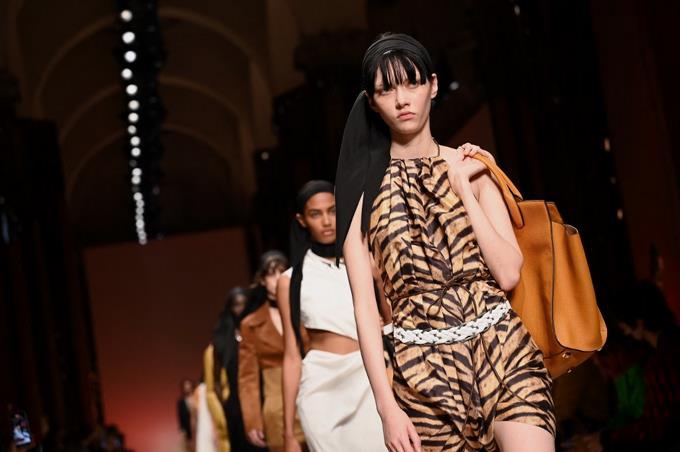 Entre provocación y ruptura, arranca la Semana de la Moda de París
