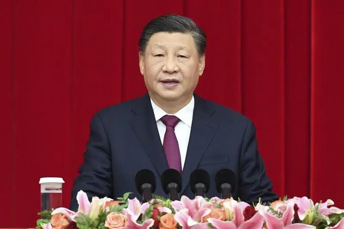 China presenta plan de paz; Zelenskyy dice esperará detalles