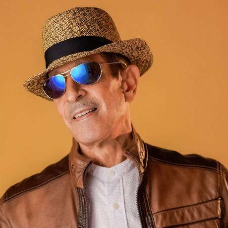 «Pero con fuerza», Jossie Esteban late a ritmo de «Corazón partío» en versión merengue