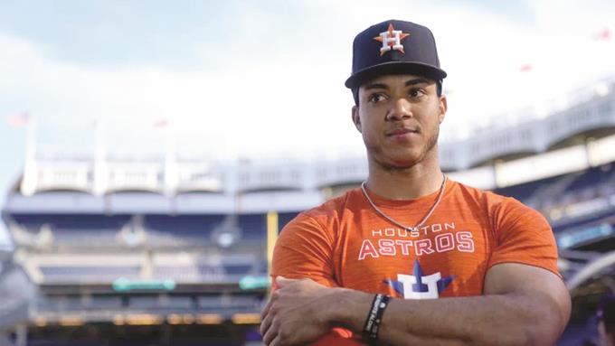 Las Grandes Ligas inician hoy con 94 dominicanos en roster