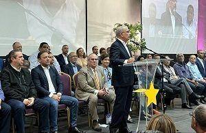 Medina ve acusaciones de corrupción como parte de proyecto «reeleccionista»