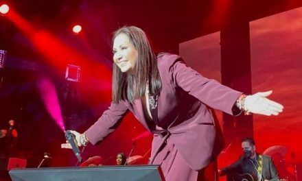 Ana Gabriel logra tercer «sold out» en el Palacio de los Deportes
