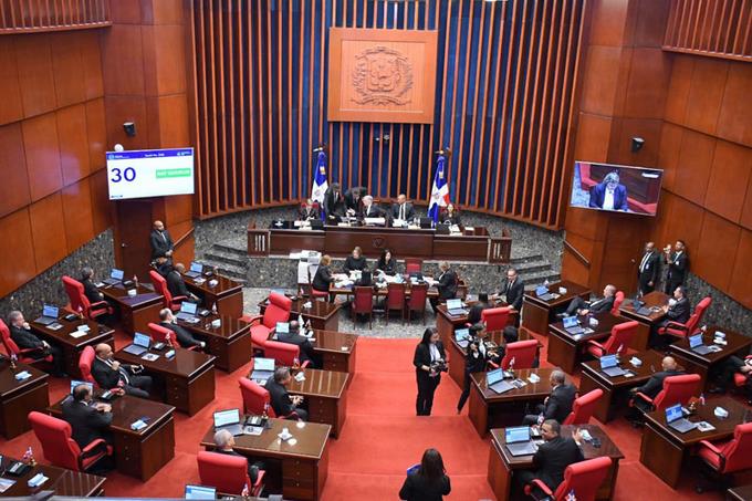 Ley Electoral excluye principio de paridad al elegir candidaturas