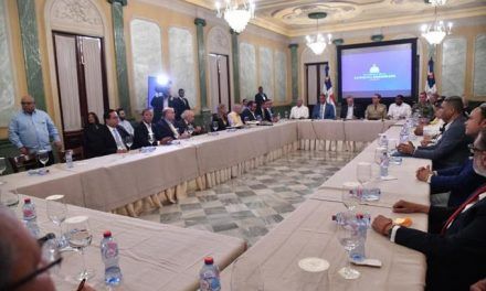 PLD y PRD no asisten a cumbre en el Palacio