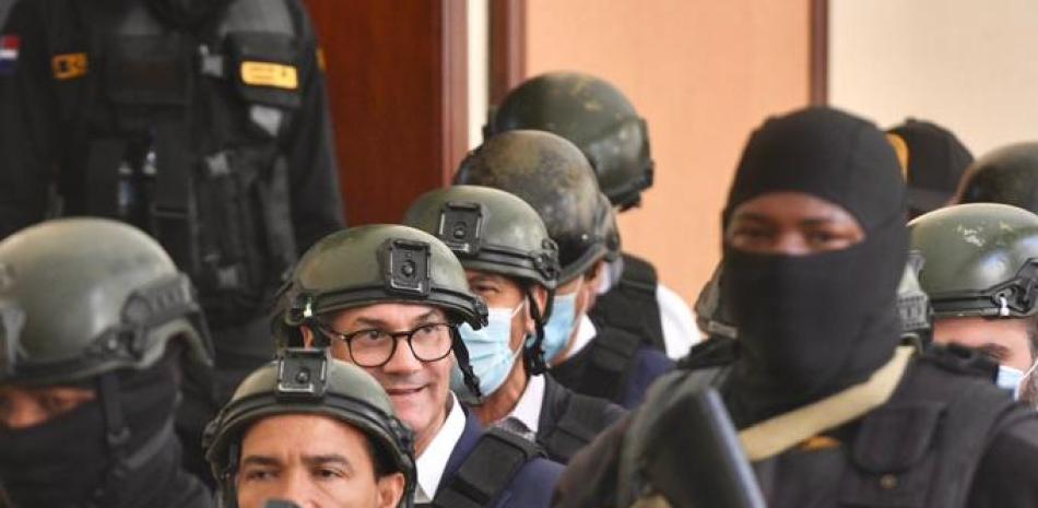 Abogados reciben millones por casos corrupción